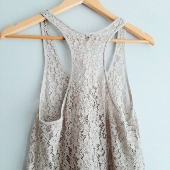 Aritzia WILFRED Nude Floral Lace Stretchy Tank Top Sz XS - Picture 9 of 12
